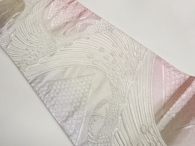 孔雀に菱模様織出し袋帯